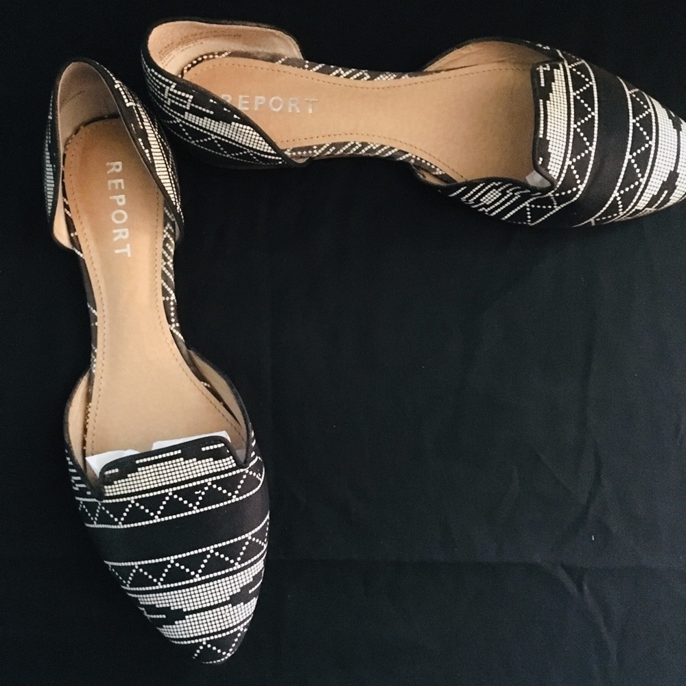 Report Aztec Pattern Flats - Picture 3 of 5